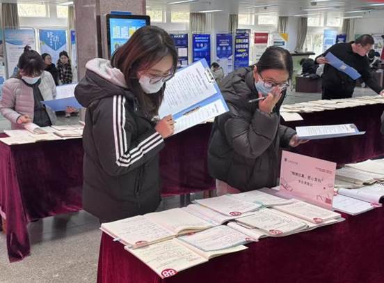 cba24a05469956f3a040bf5c1e1abd9b